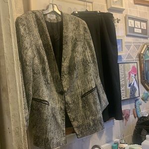 Voulez vous skirt suit/set